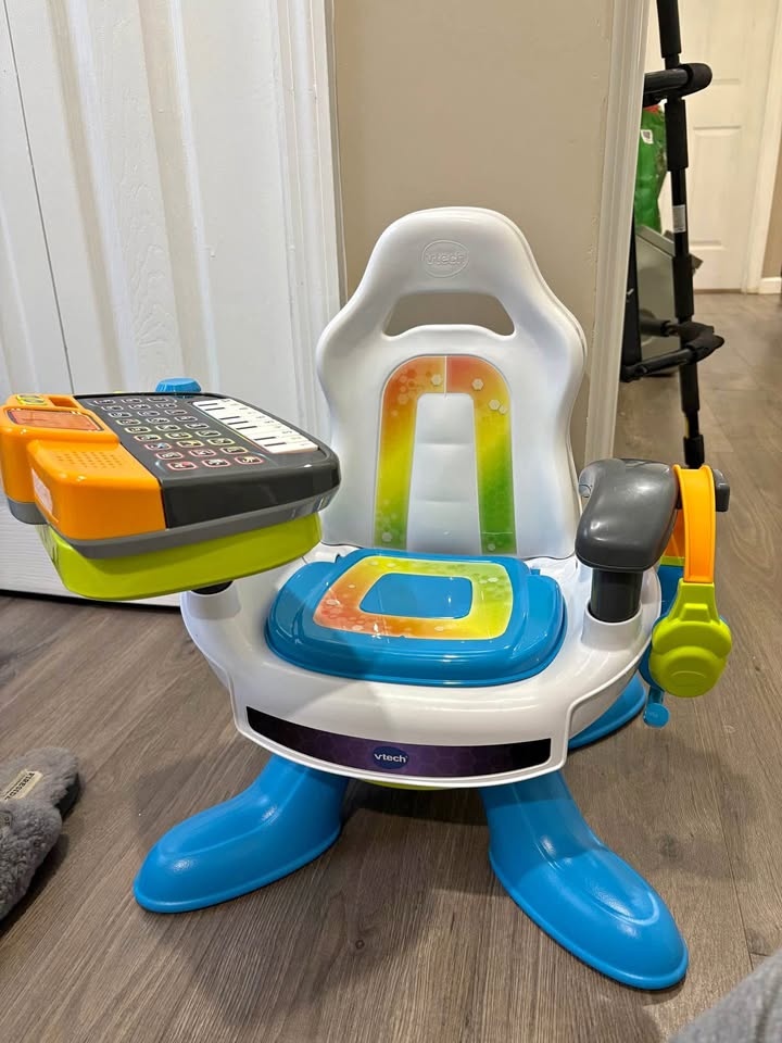 VTech Level Up Baby Gaming Chair