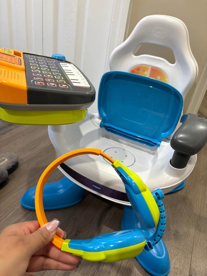 VTech Level Up Baby Gaming Chair - photo 2