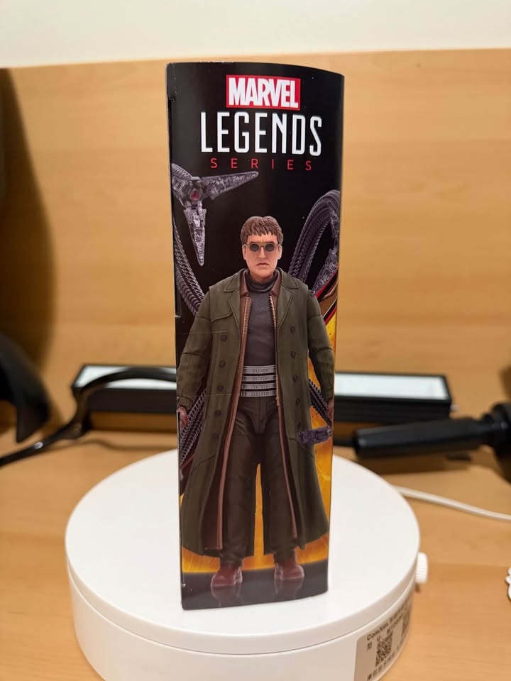 Marvel Legends Doc Ock - photo 3