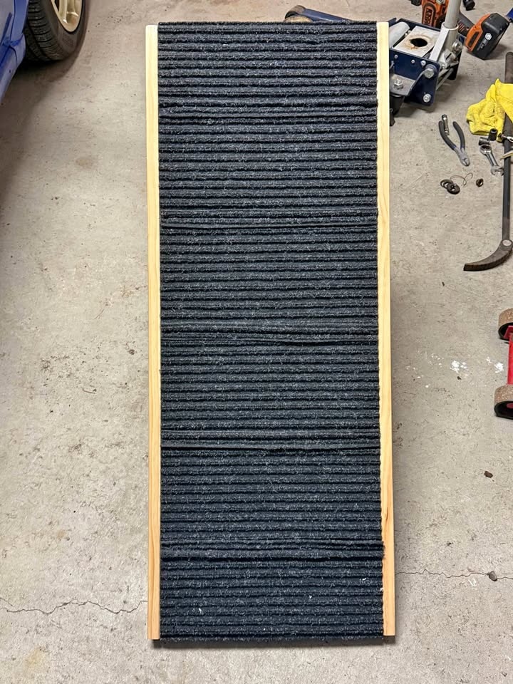 Adjustable Wooden Pet Ramp