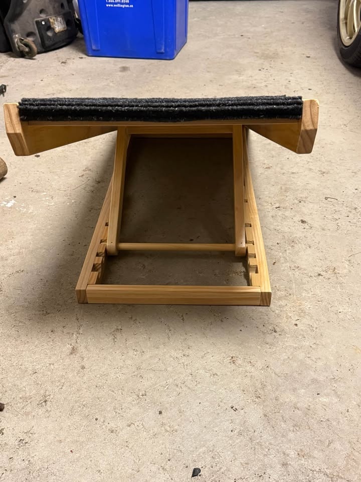 Adjustable Wooden Pet Ramp - photo 4