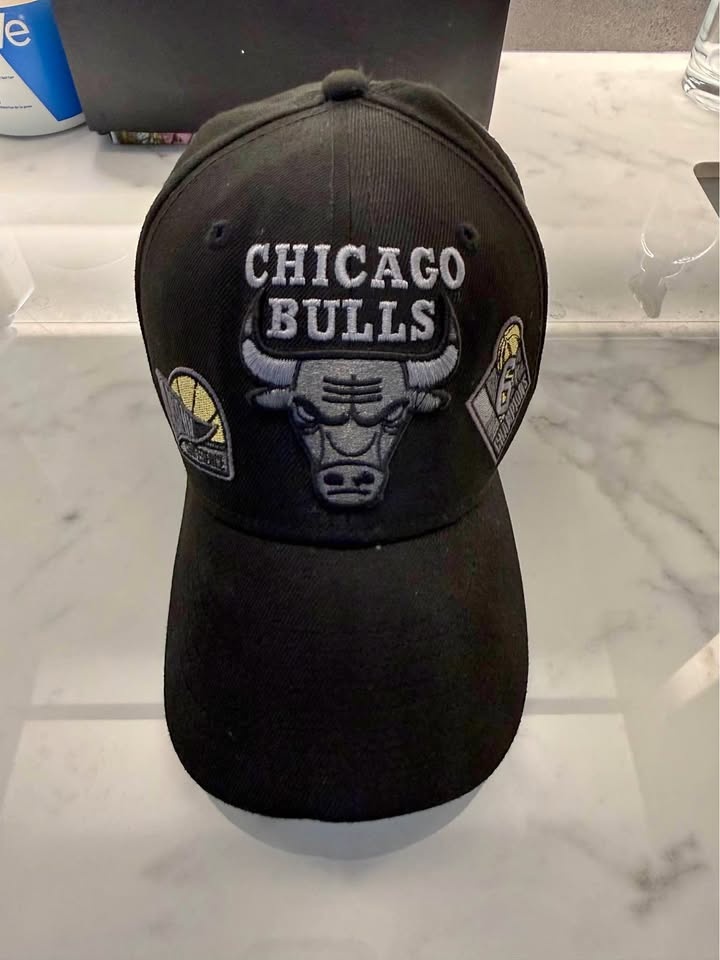 New Era Black Chicago Bulls Fitted Hat