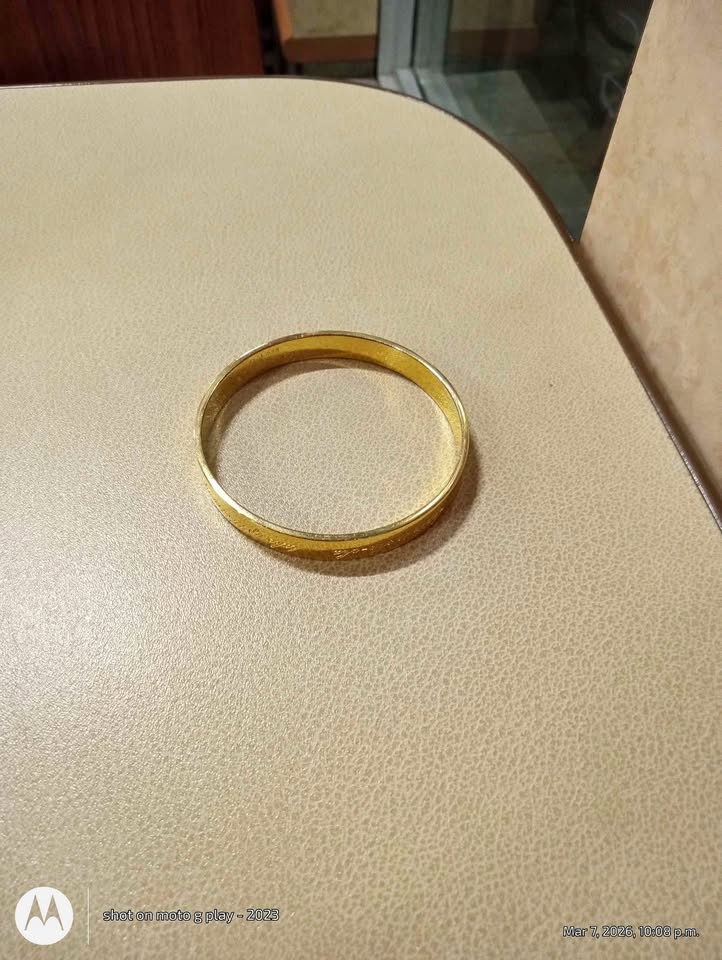 Vintage Kate Spade Bangle Bracelet - Small Size - Gold Plated