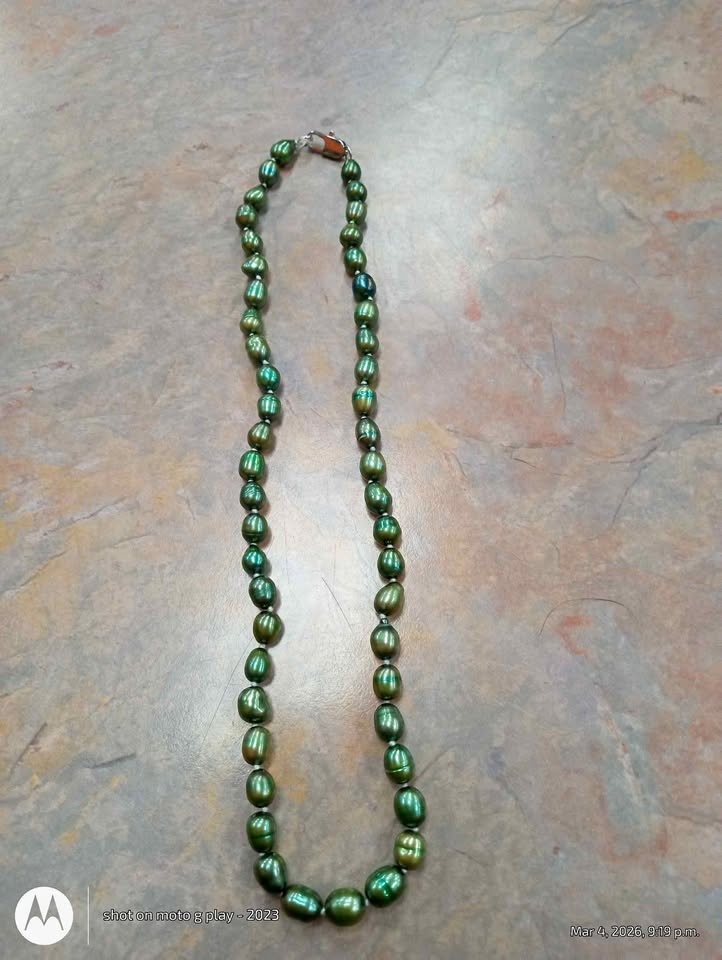 Freshwater Cultured Pearls Necklace Dyed Green Silver Tone Costu