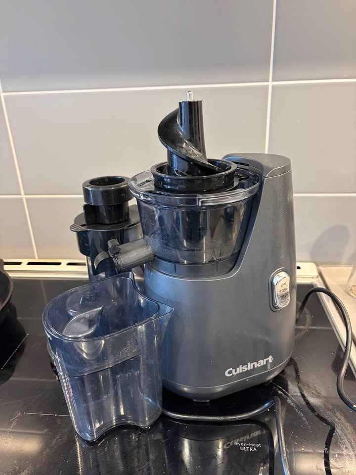 Cuisinart Juicer – Great Condition - photo 2
