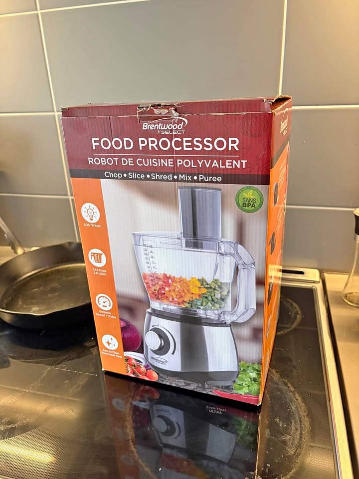 Brentwood Food Processor – Like New (Used Once)
