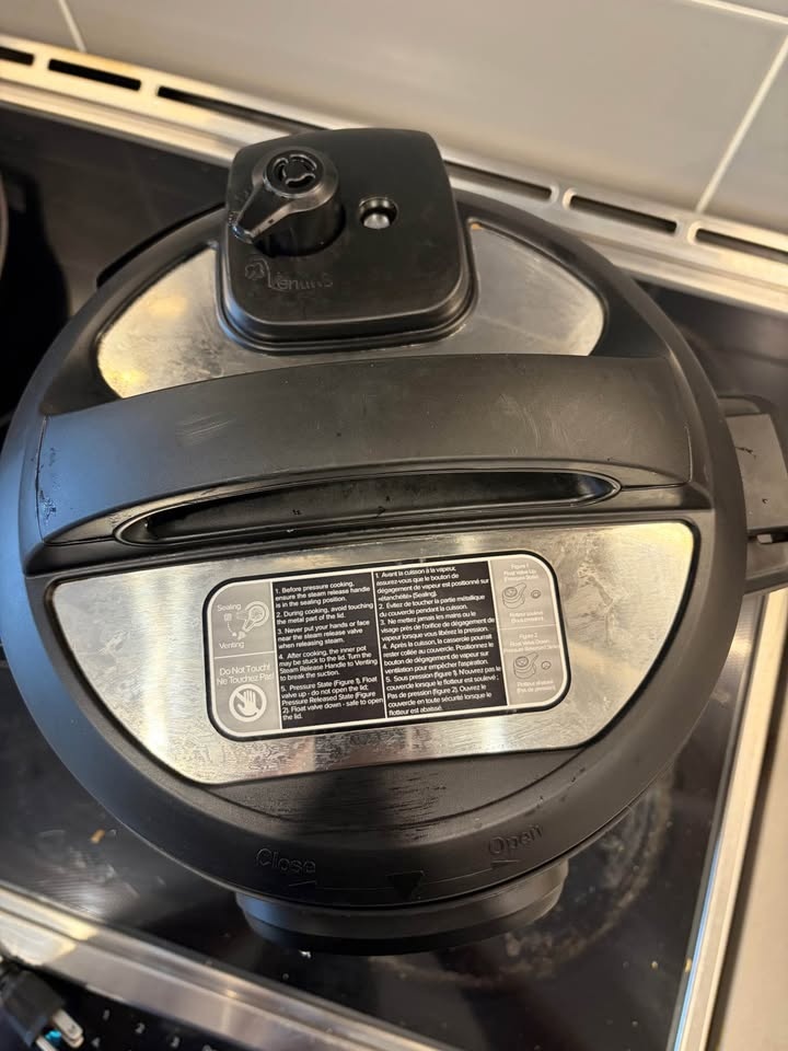 Instant Pot Electric Pressure Cooker - photo 2
