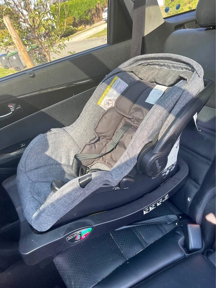 Evenflo Car Seat