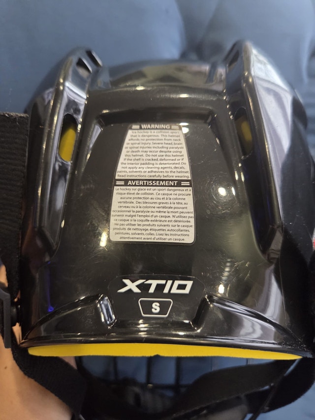 CCM XT10 Hockey Helmet & Cage Combo, Junior S, Black - photo 3