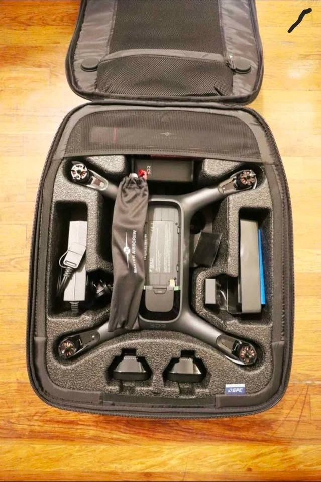 Never used! 3DR Solo Quadcopter with tons of extras! - photo 2