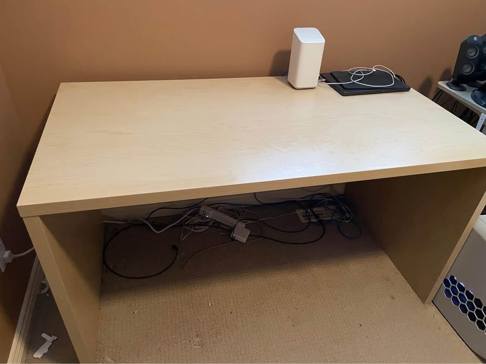 Office table - photo 2
