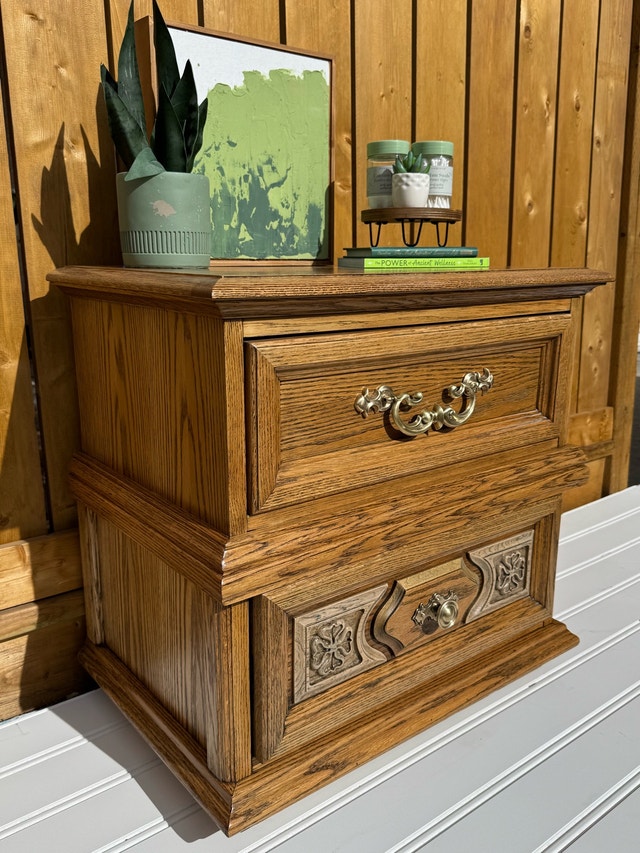 Nightstand / Side table - photo 3