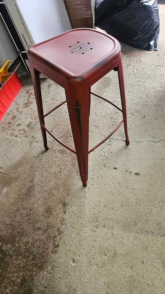 Red Metal Chairs - Brand New in Box - photo 3
