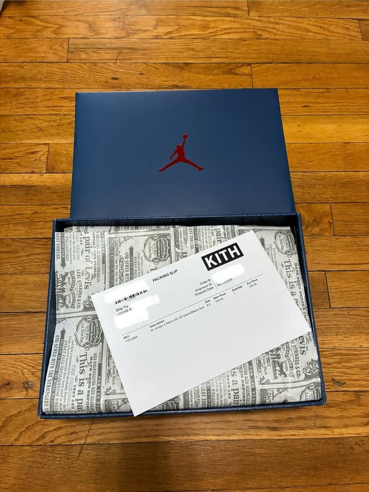Levi’s x Air Jordan 3 Denim Black - photo 3