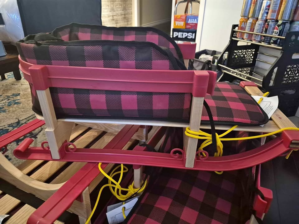 Brand New Streamridge Alpine Sleigh Sled Plaid Pad