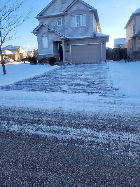 SNOW REMOVAL URGENT ‼️