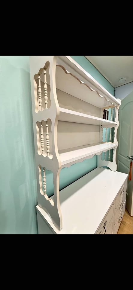 Girls White Formica Bedroom Set with Hutch