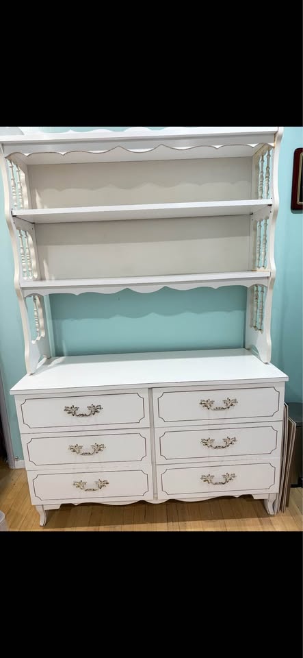 Girls White Formica Bedroom Set with Hutch - photo 3