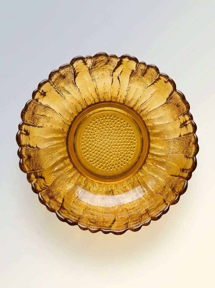 Vintage Amber Pressed Glass Bowl - Scalloped Edge - photo 3