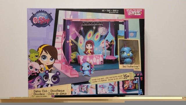 Brand new toys and sets - photo 3
