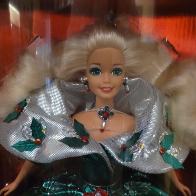 1995 Happy Holidays Barbie - photo 3