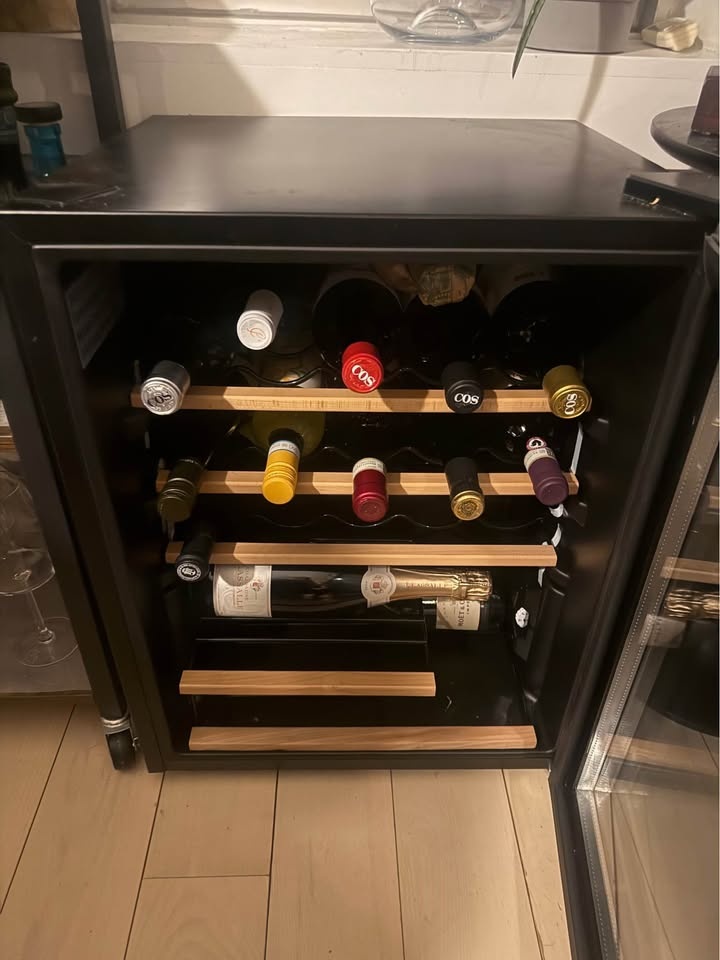 Whirlpool Wine Cooler - photo 3