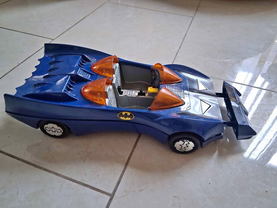 Vintage 1984 Kenner DC Super Powers Batmobile