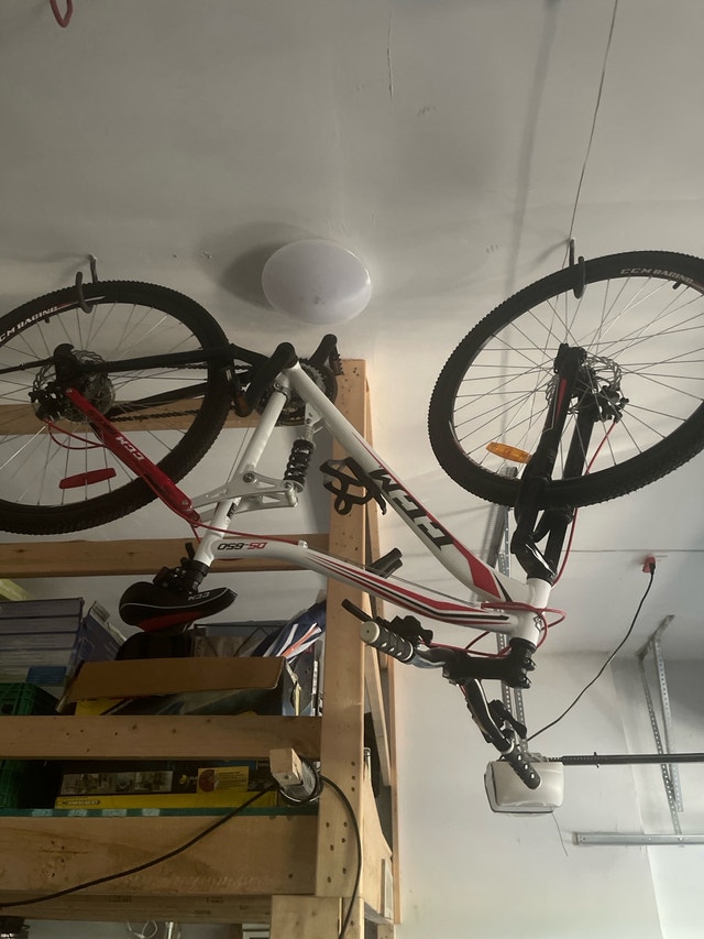 CCM Men's Bike with Dual Disc Brakes and Dual Suspension