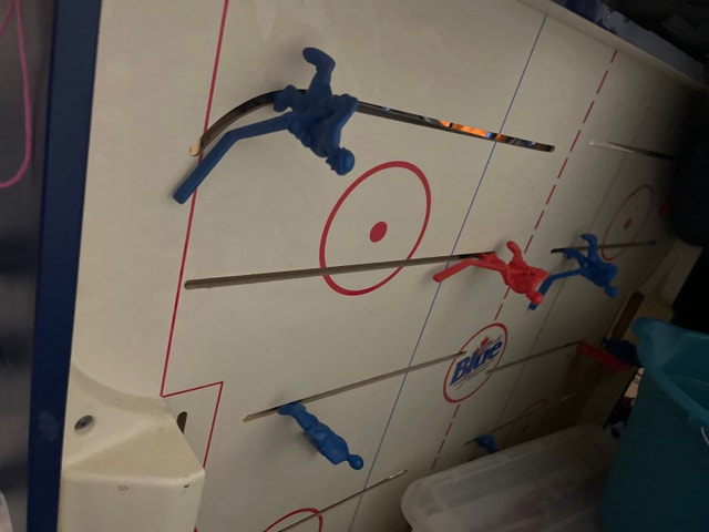 2 or 4 person Hockey Table