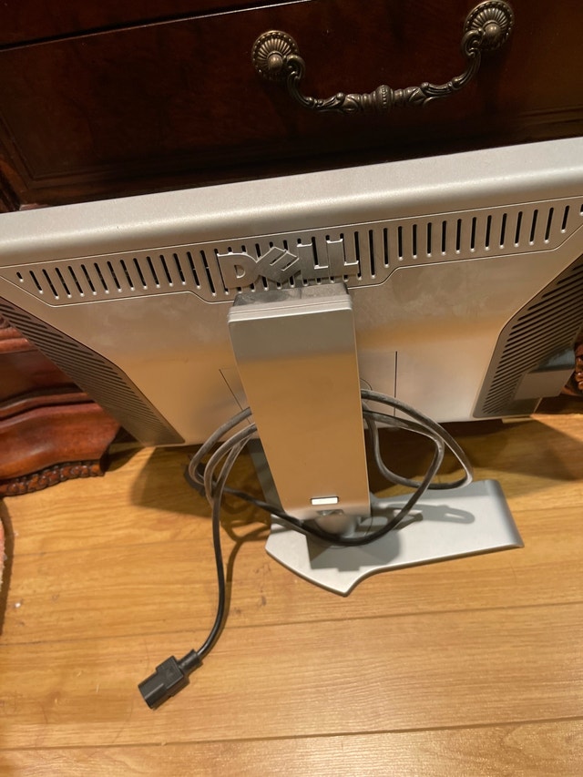 Computer Monitors - Samsung & HP