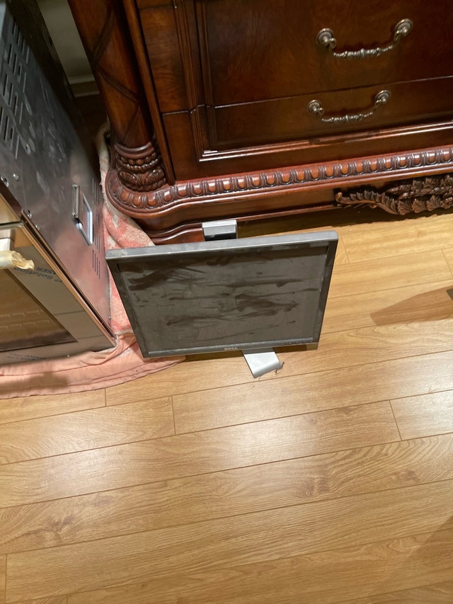 Computer Monitors - Samsung & HP - photo 4