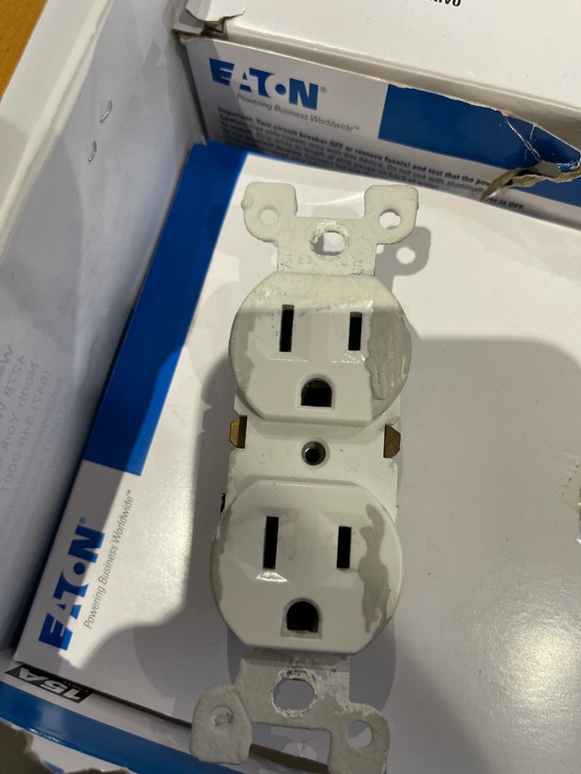 Duplex Electrical Outlets - photo 3