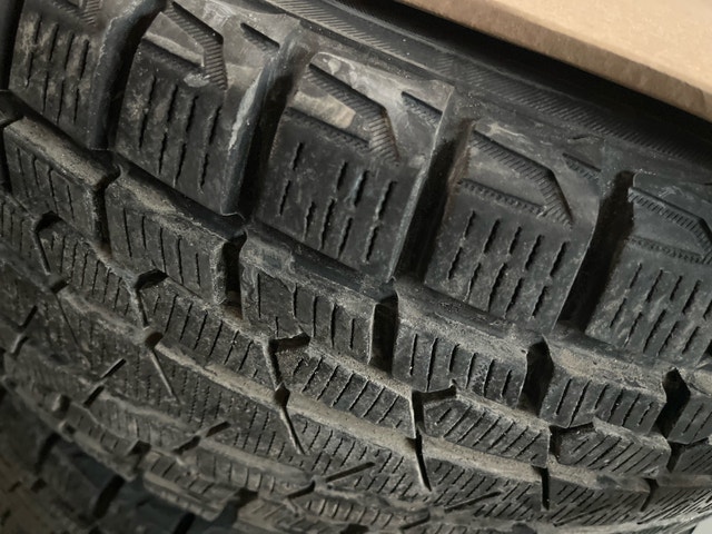 Yokohama IceGuard Winter Tires on 5x100 Subaru Rims - photo 2