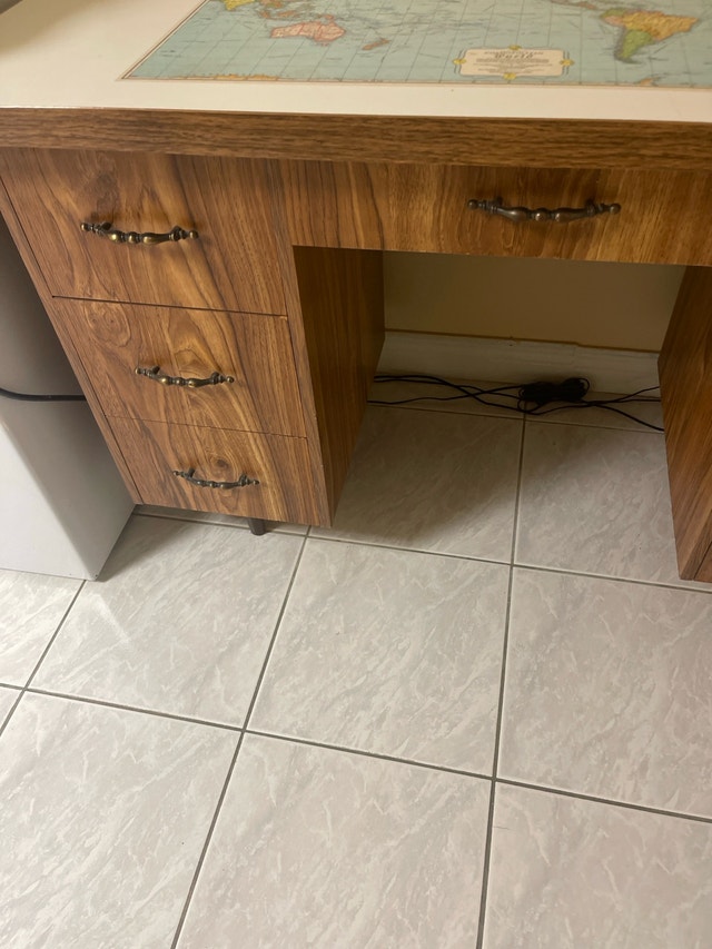 World Map Desk - photo 3