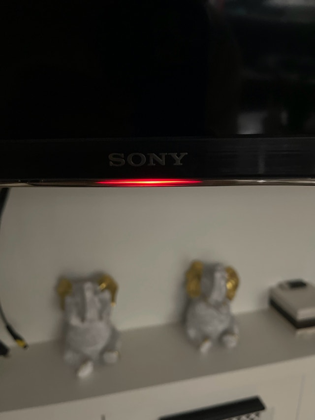 65” Sony Bravia 4K needs repair. - photo 3