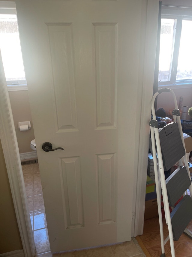 Interior Doors Painted White with Hinges - photo 3