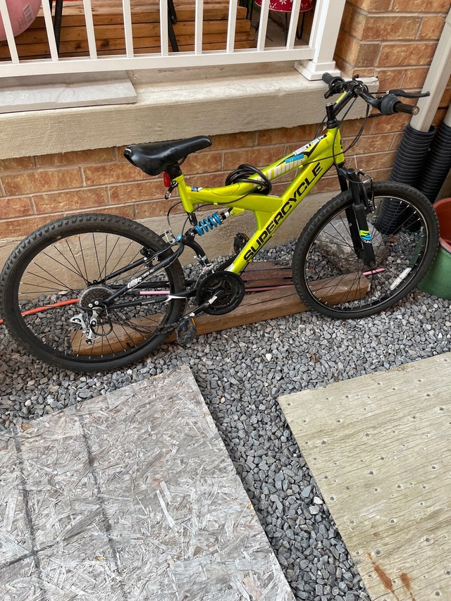 Supercycle bike with monoshock