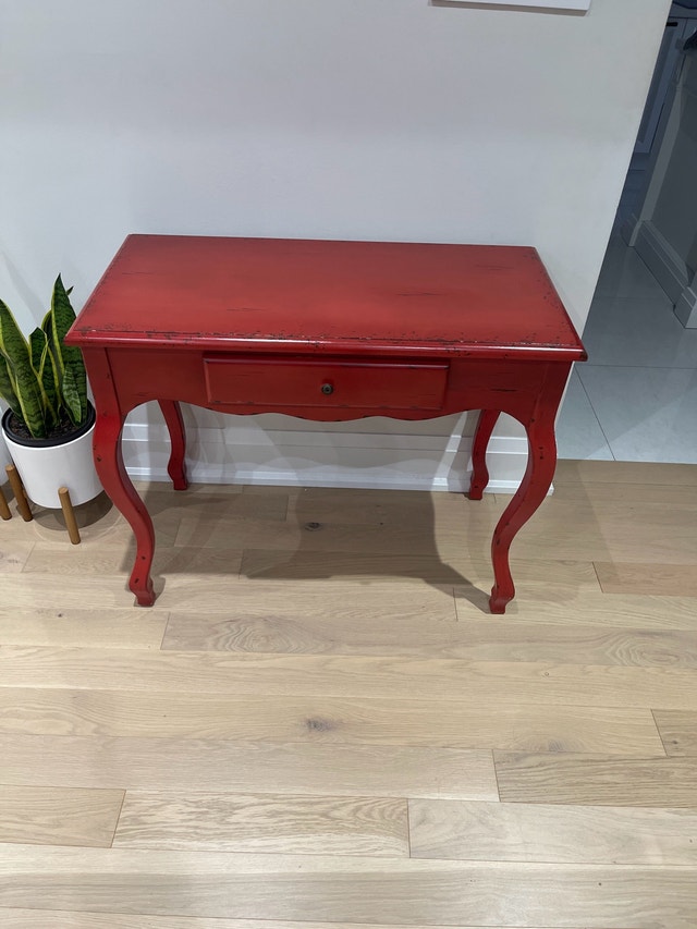 Gorgeous Desk