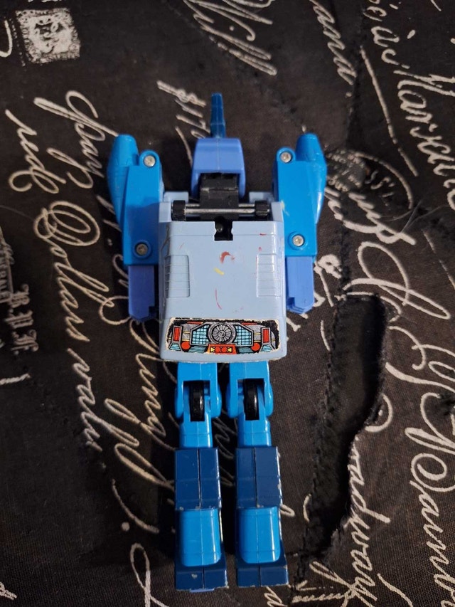 Vintage 1986 Hasbro Takara G1 Transformers Blurr Autobot - photo 3