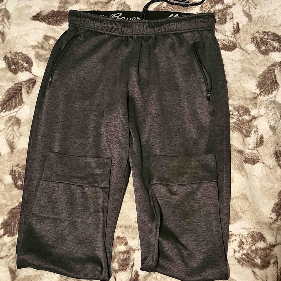 Eddie Bauer Joggers – Men’s Medium – Great Condition