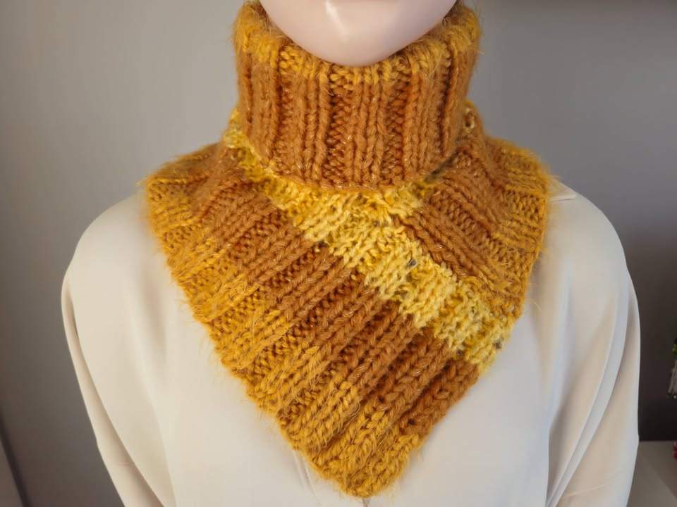 Mustard Knit Hat & Neck Warmer Set: Ribbed Pom Pom Beanie - photo 2
