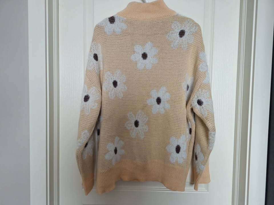 Women's Casual Long Sleeve Knit Sweater With Floral Pattern - photo 5
