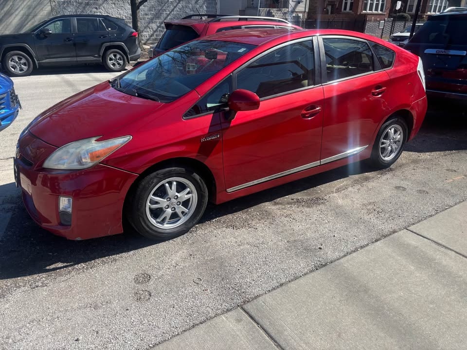 2010 Toyota Prius IV Hatchback 4D - photo 2