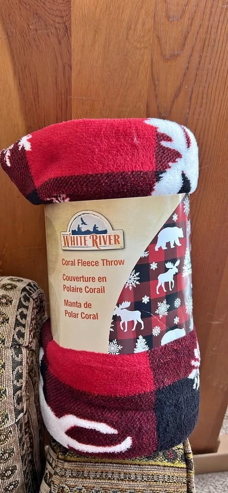 White River Coral Fleece Throw