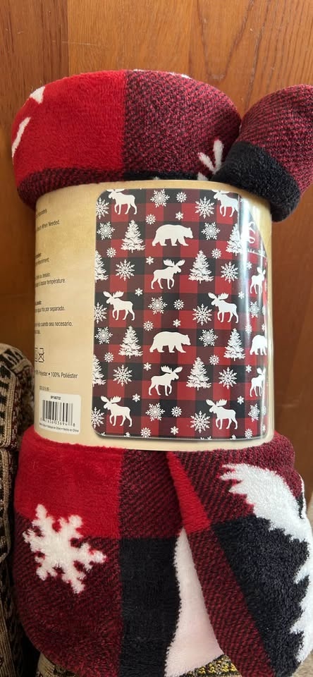 White River Coral Fleece Throw - photo 3