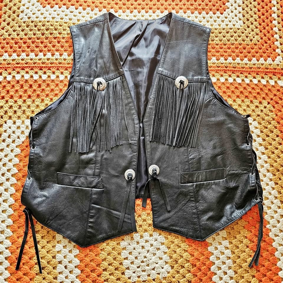Mens XXL 3XL Vintage Black Leather Western Biker Fringe Concho V