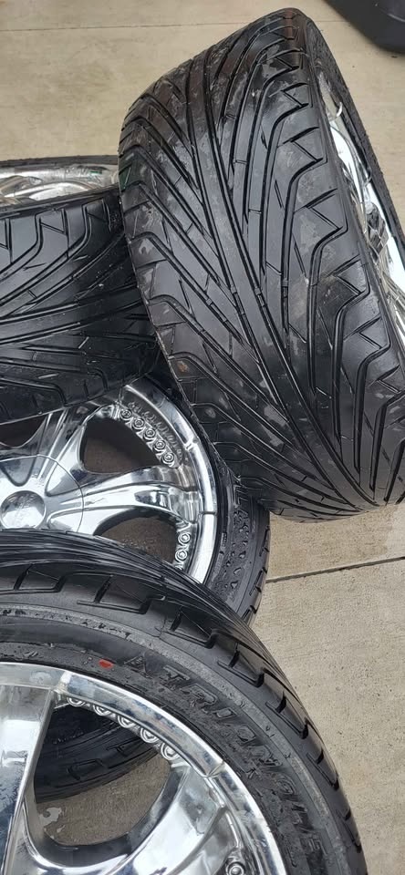 4 All Season Tires with Rims - photo 3