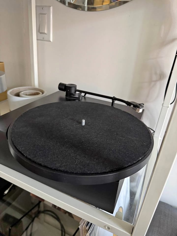 IKEA Obegränsad X Swedish House Mafia Record Player