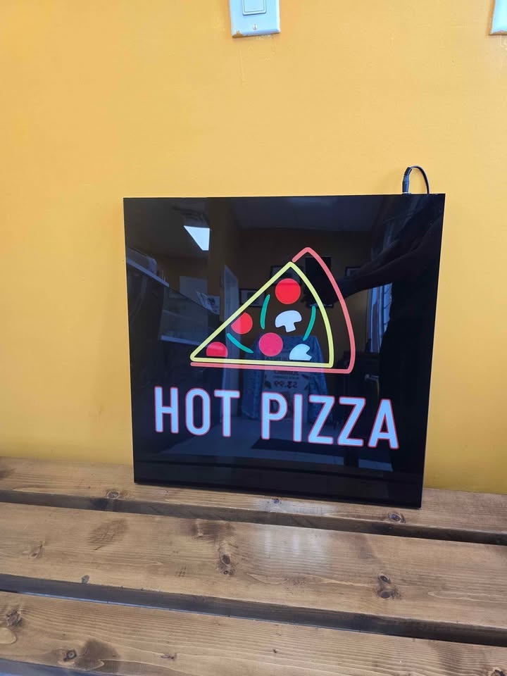 Neon Style Hot Pizza Sign - photo 2