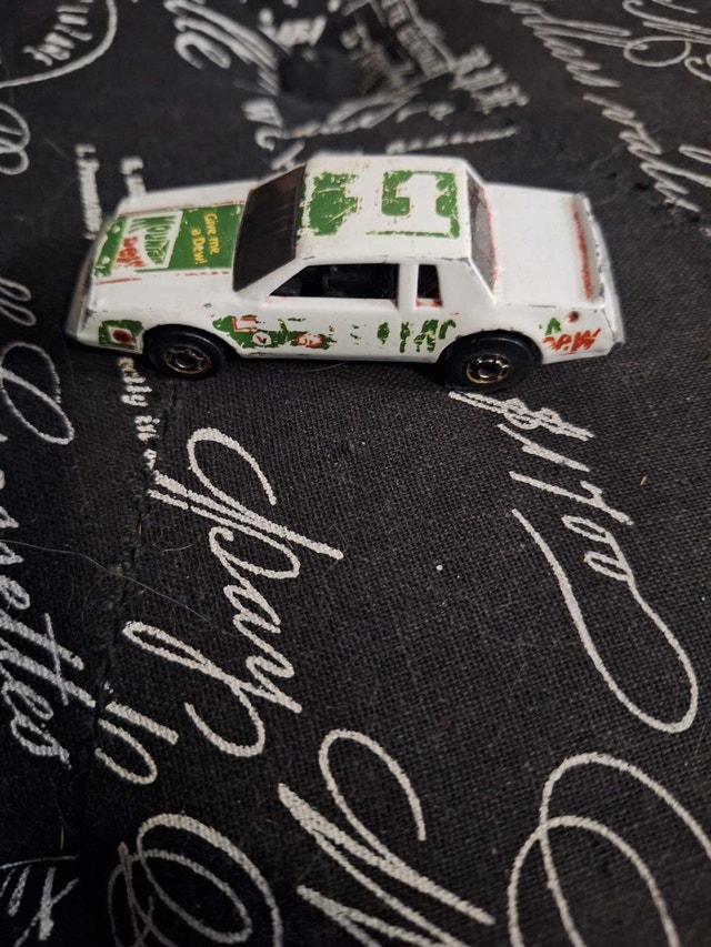 1982 Hot Wheels Mountain Dew 11 Racing Stocker HK Base - photo 2
